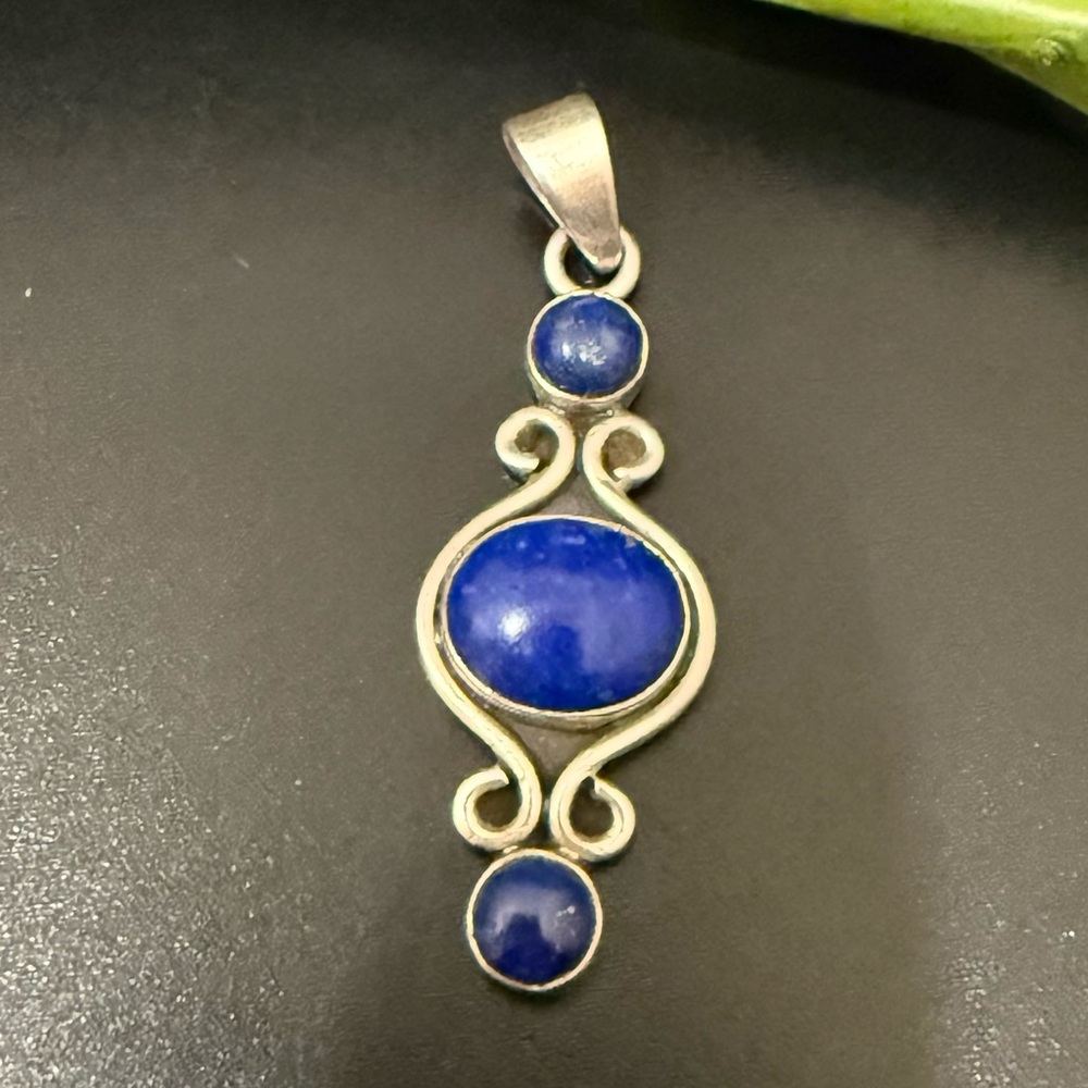 Handcrafted 925 Sterling Silver Lapis Lazuli Drop Pendant 5.6g.